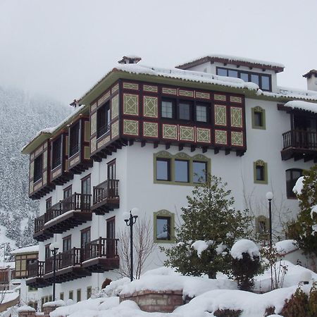 Hotel Spa Montana Карпенисион Экстерьер фото