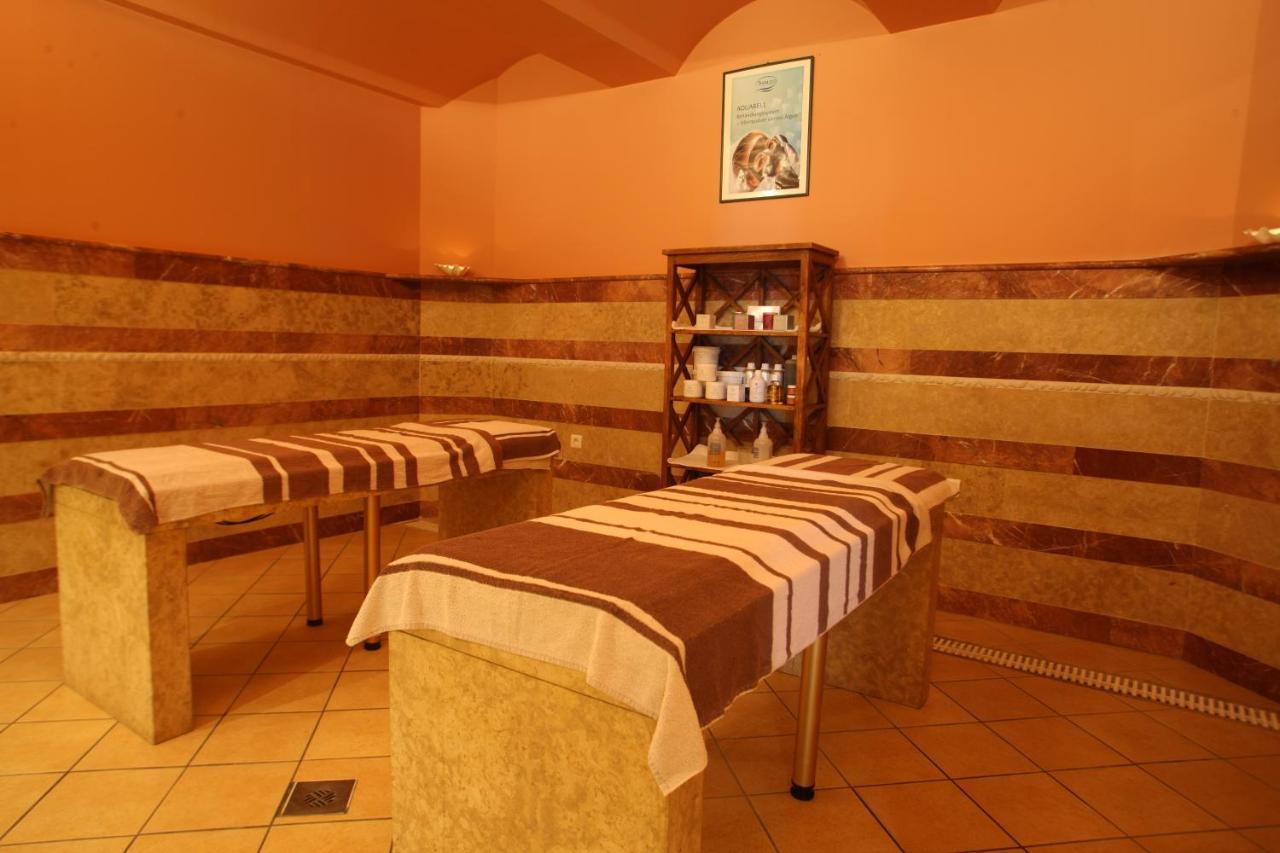 Hotel Spa Montana Карпенисион Экстерьер фото