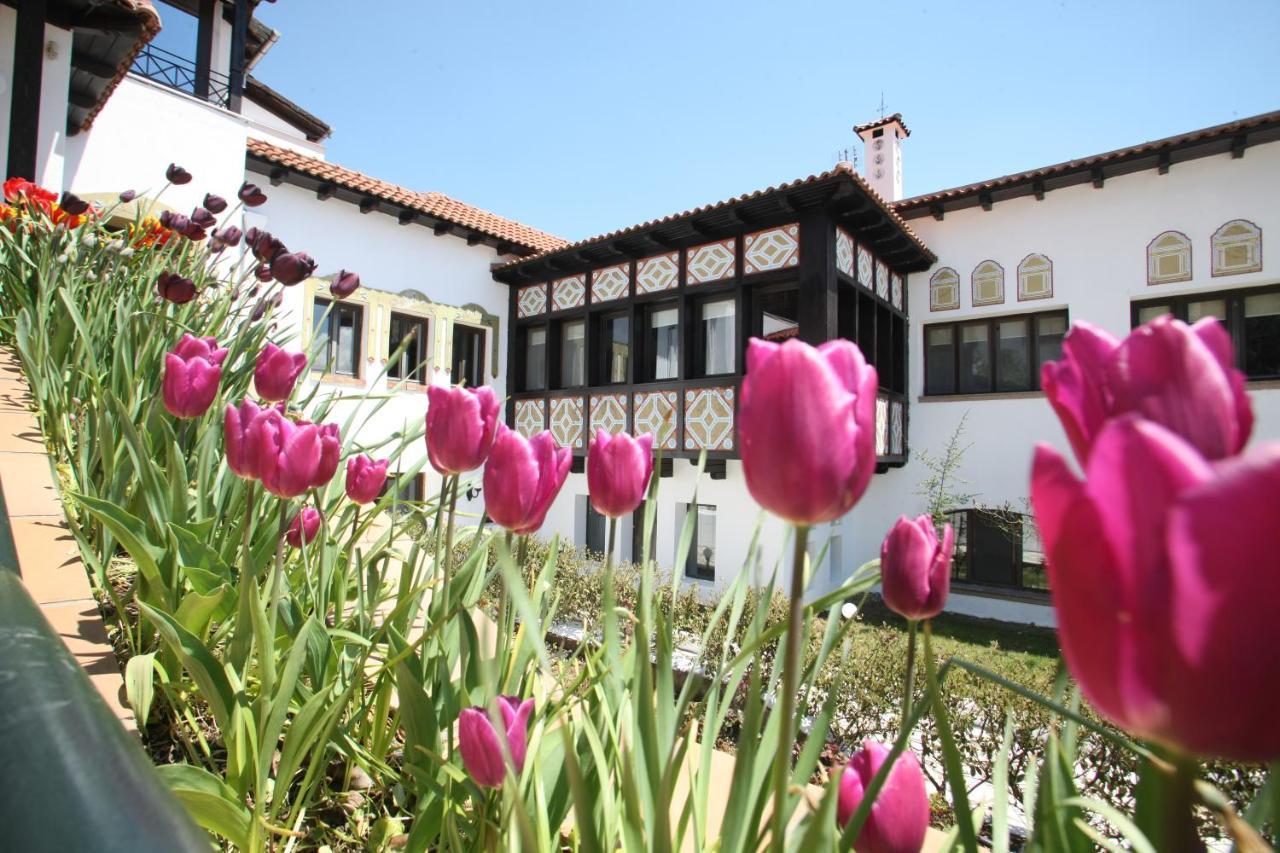 Hotel Spa Montana Карпенисион Экстерьер фото