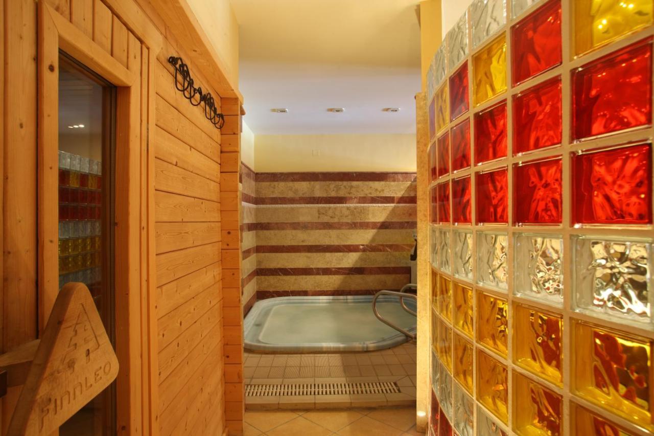 Hotel Spa Montana Карпенисион Экстерьер фото