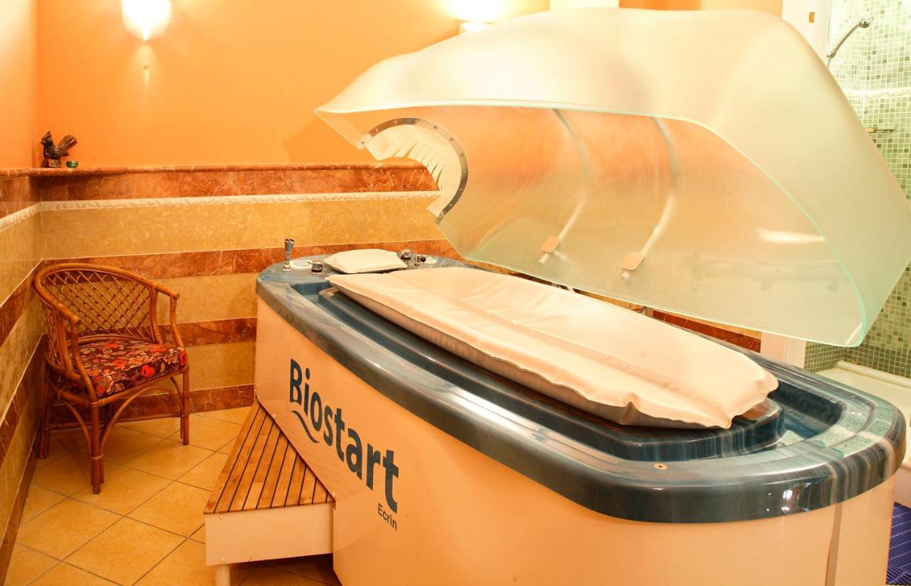 Hotel Spa Montana Карпенисион Экстерьер фото