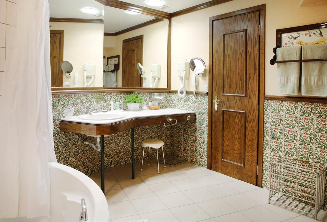 Hotel Spa Montana Карпенисион Экстерьер фото
