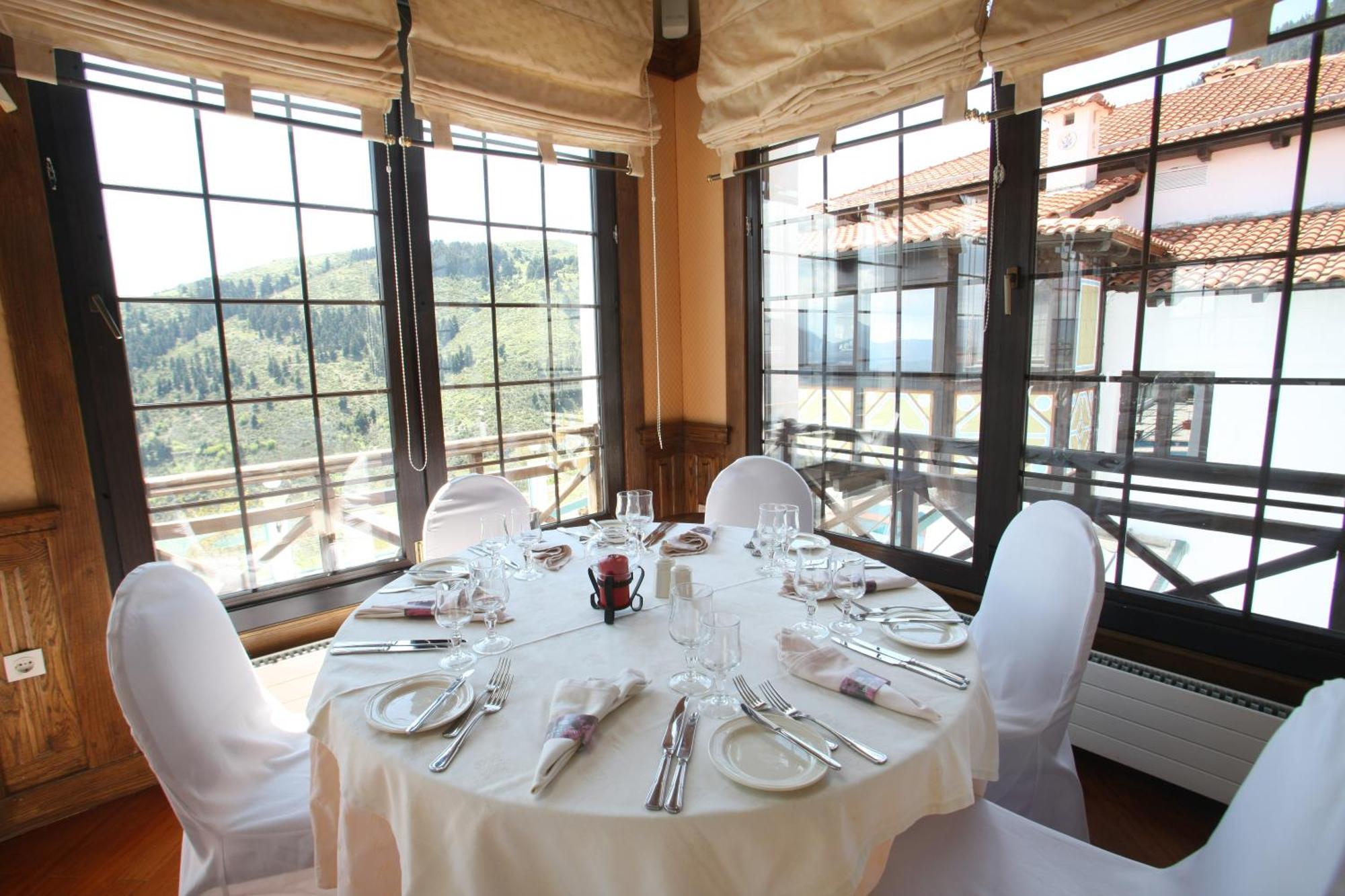 Hotel Spa Montana Карпенисион Экстерьер фото